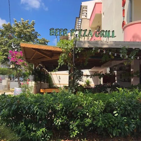 Готель Arkadia 2*