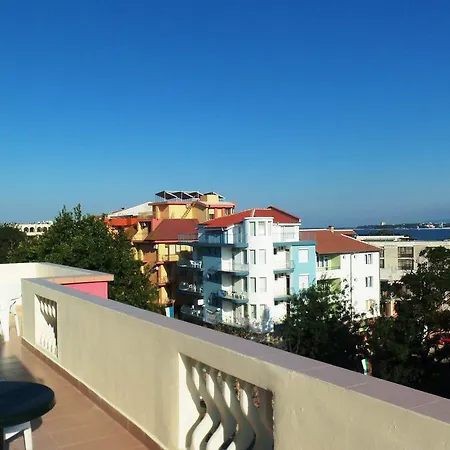 Arkadia Готель Приморсько