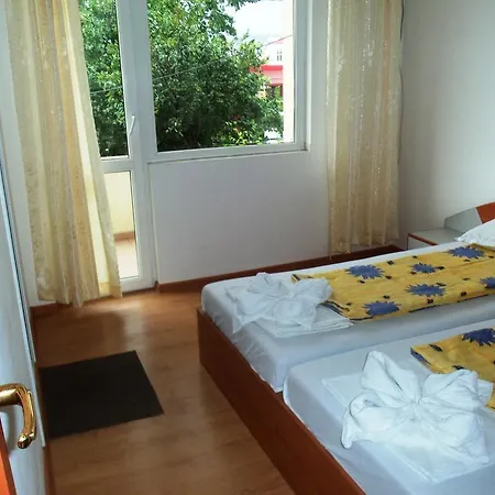 Готель Arkadia