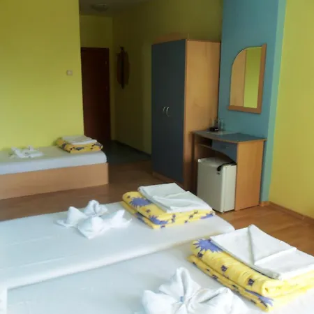 Arkadia Готель