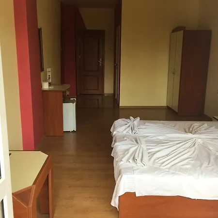 Arkadia Хотел Приморско